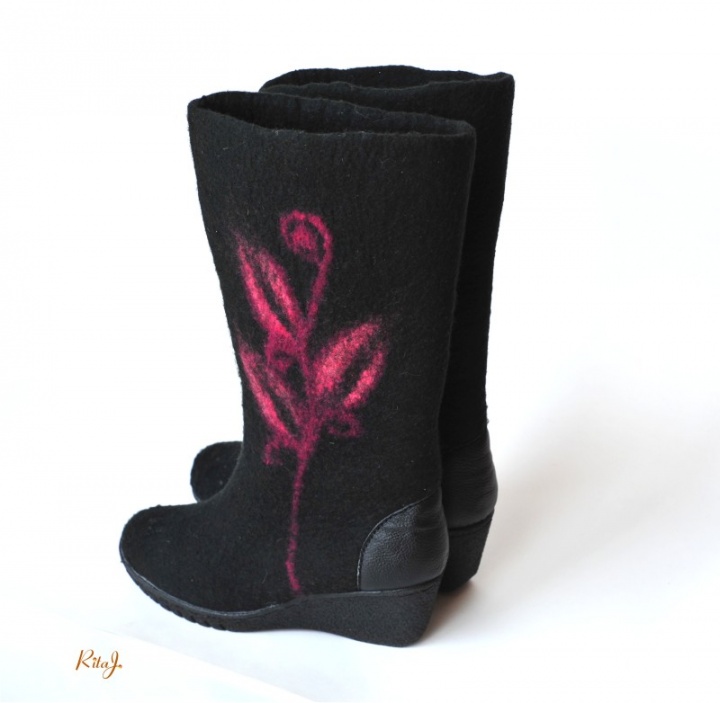 Felt boots ELEMENTS / felted boots