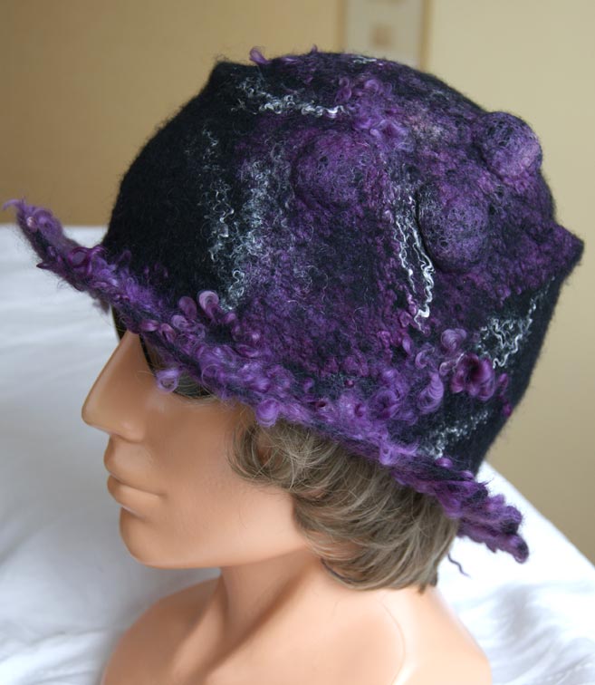 Purple hat picture no. 3