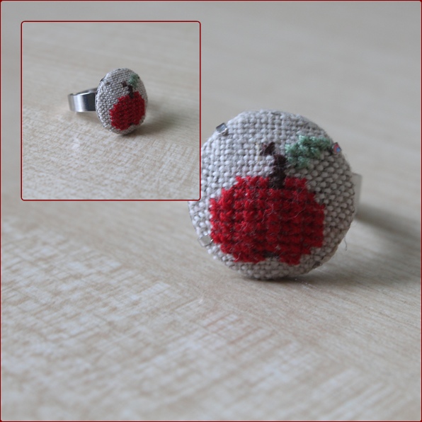 Embroidered ring " Obuoliukas "