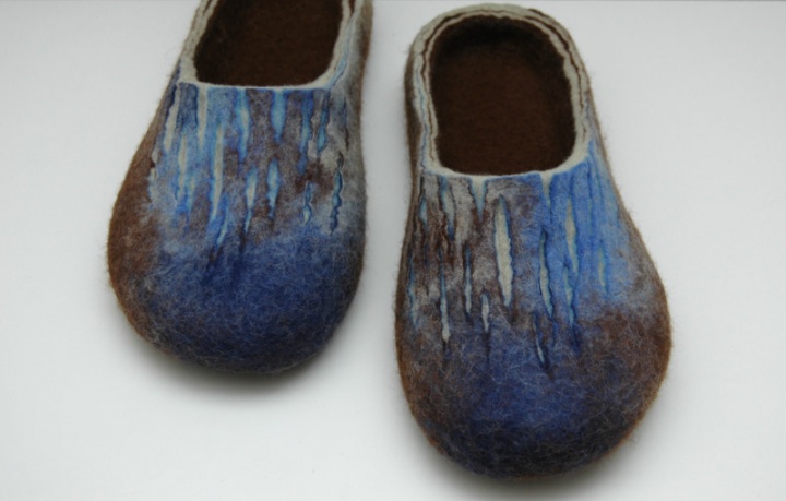 Painterly male slippers picture no. 2