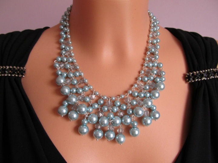 Blue luxury necklace