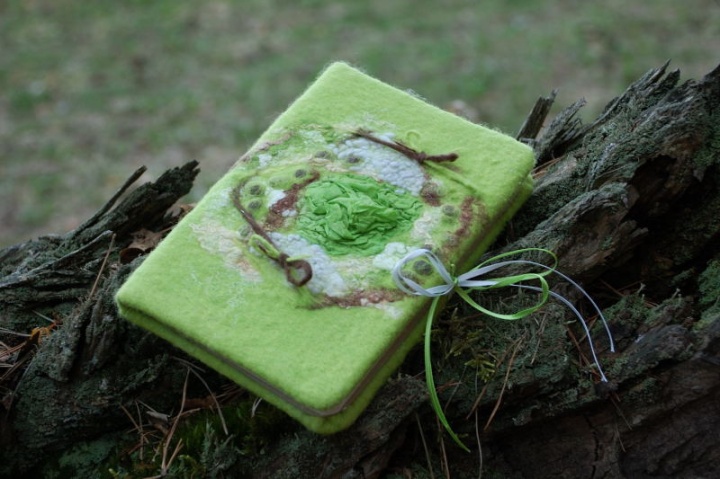 Moss notebook