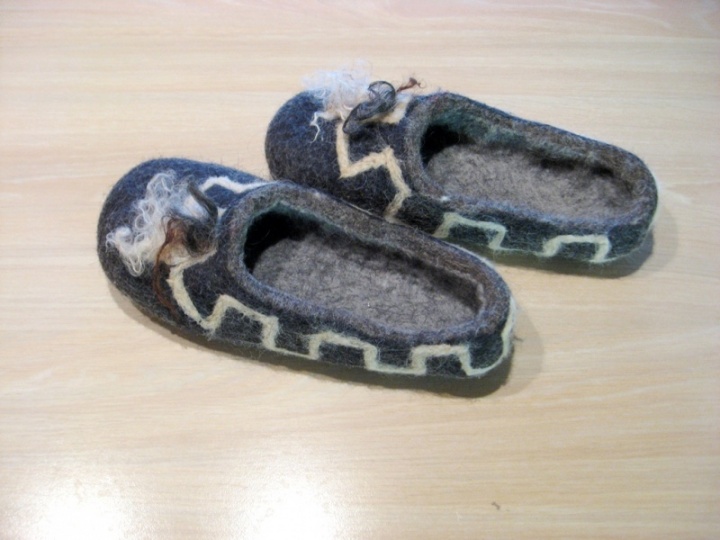 Felt slippers gray