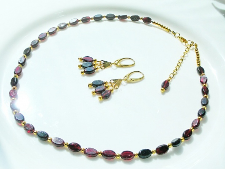 Garnet earrings and necklace