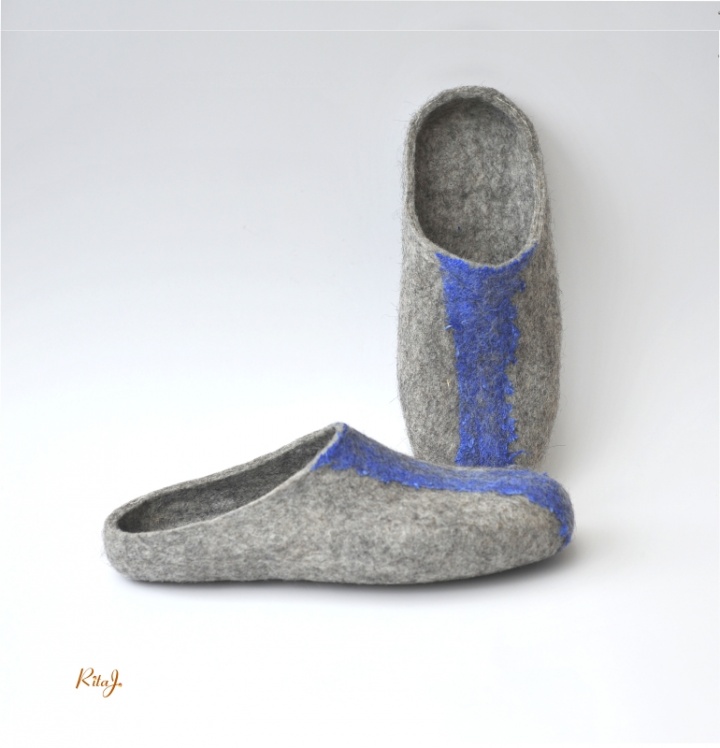 Felt slippers ROAD / felted slippers