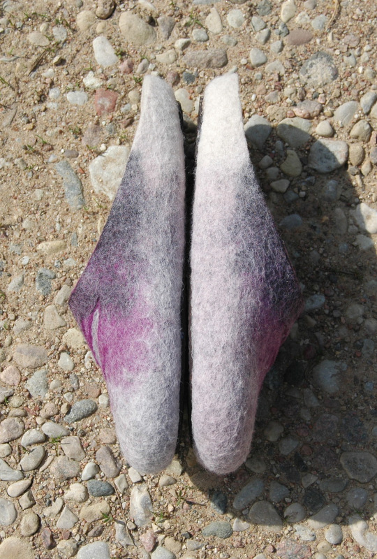 Lilac slippers picture no. 2