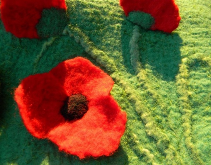 " Fall in love " hand felted bag picture no. 2