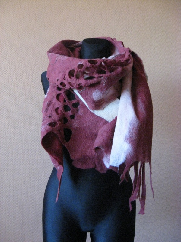 Wide scarf