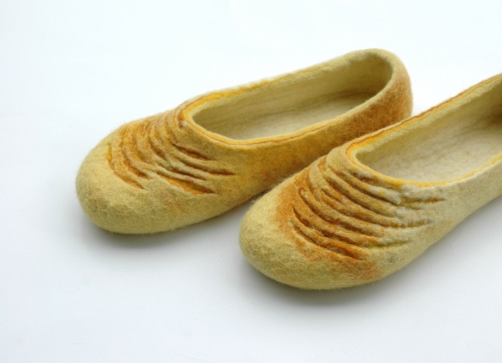 Sunshine felted slippers picture no. 3