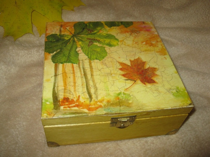 Box AUTUMN