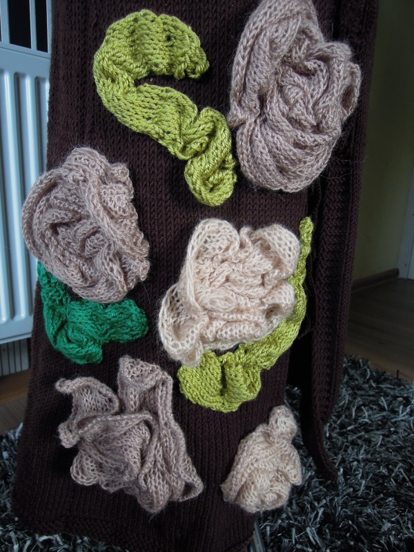 knitted coat " autumnal flowers " picture no. 3