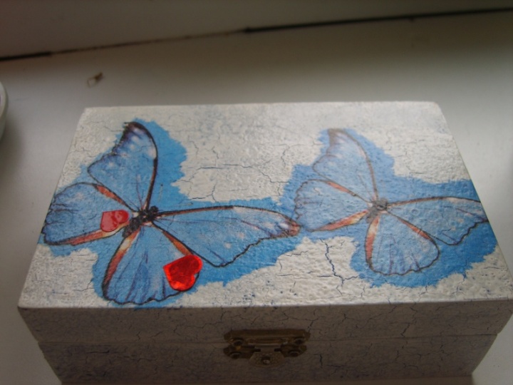 Box " Butterflies " picture no. 2