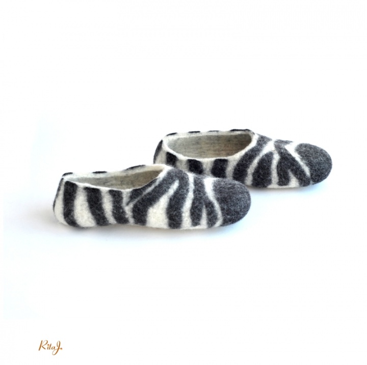 Felt slippers ZEBRA picture no. 2