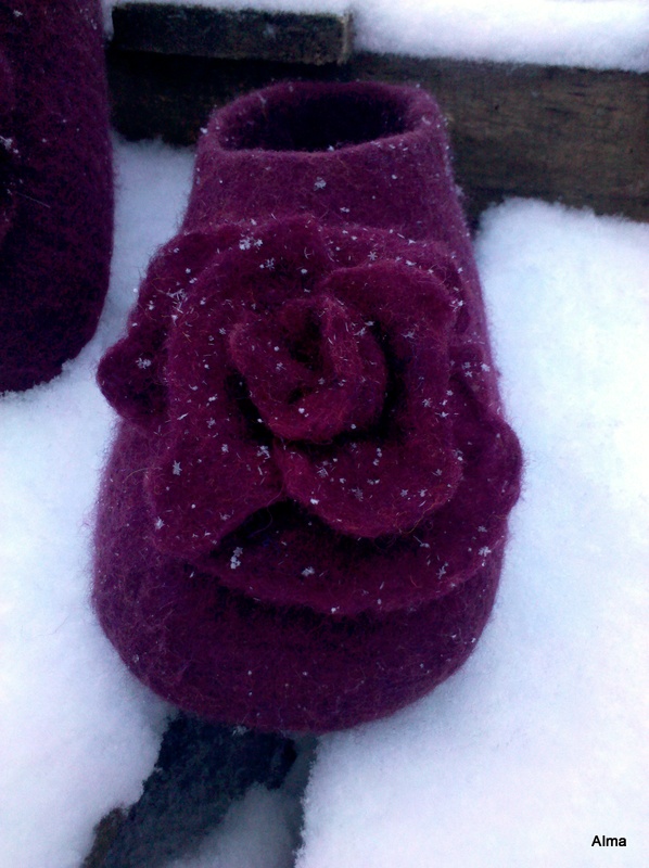 burgundy roses picture no. 2