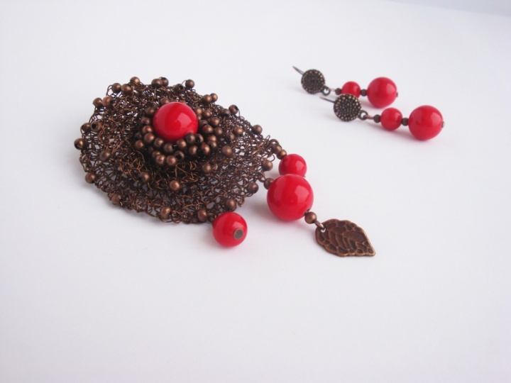 Earrings and brooch crocheted