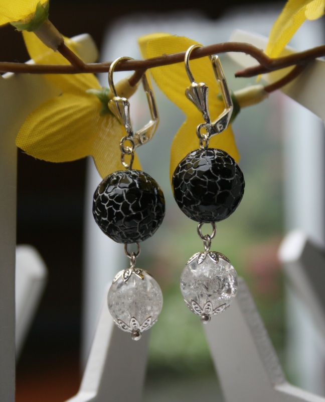 Earrings " black and white -2 "