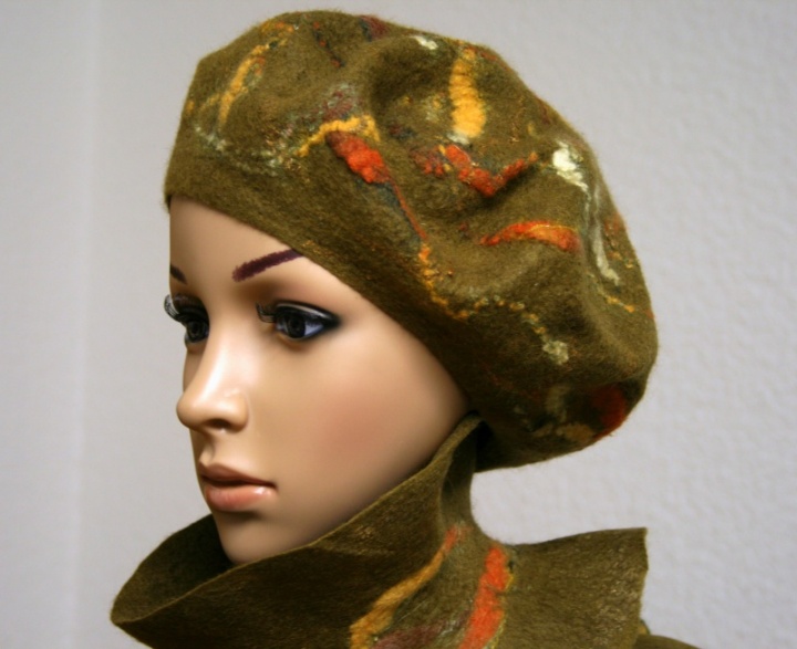 Beret and scarf " MOSS " picture no. 3