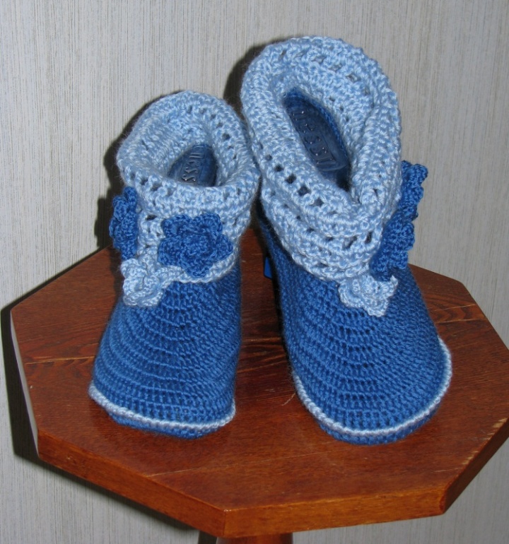 Slippers - shoes