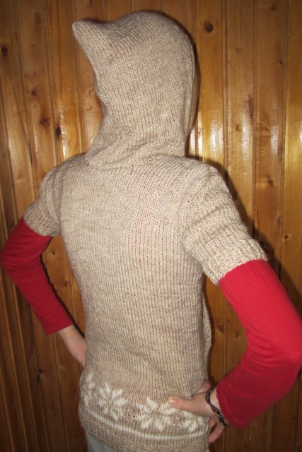 beige sweater girl picture no. 2