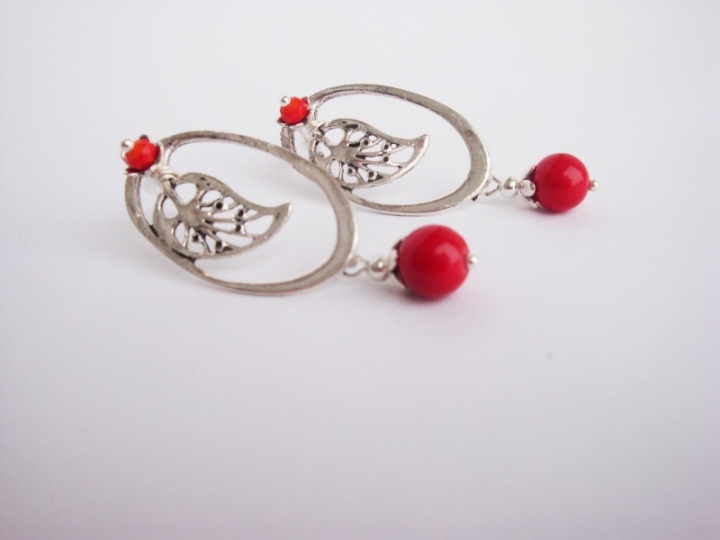 Earrings * * leaves with berries.