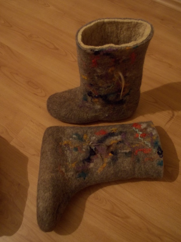 Felted boots picture no. 2