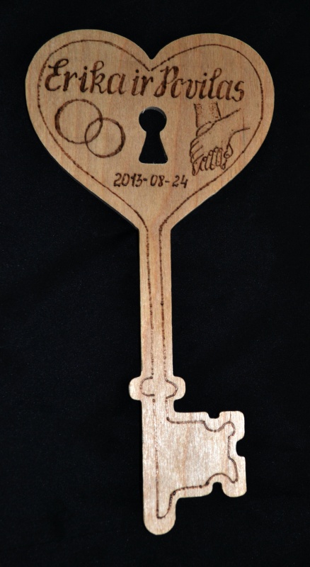 Wooden key picture no. 2