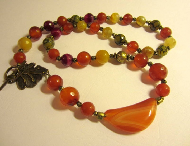 Necklace " fall color "