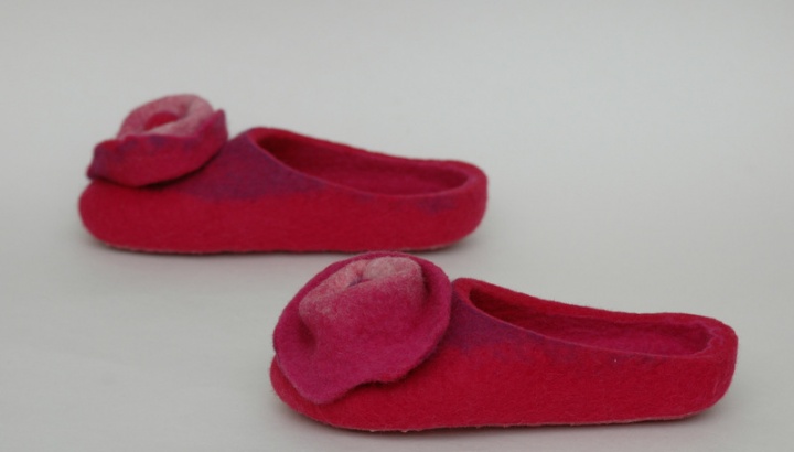 Cyclamen-colored slippers picture no. 3