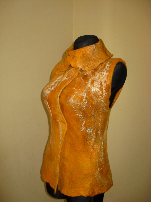 Vest size S picture no. 2