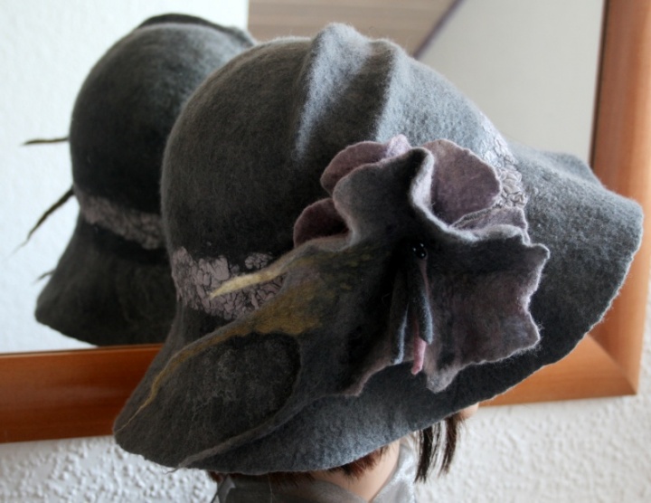 Hat " Parisian-2 "