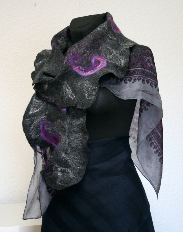 Scarf " Purple drops " picture no. 2