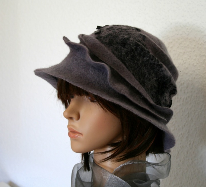 Hat " gray waves " picture no. 2