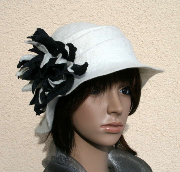 Hat " Black Astras " picture no. 2