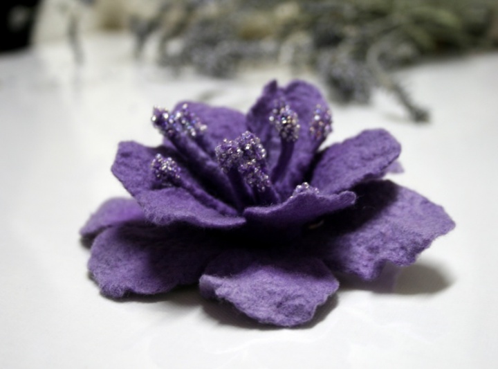 Brooch " lavender fragrance "