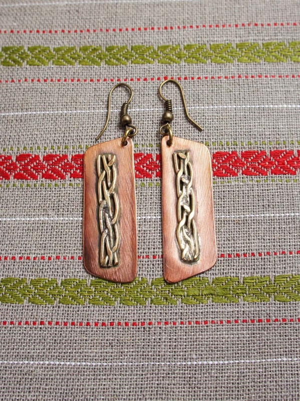 Copper earrings with brass Pyne