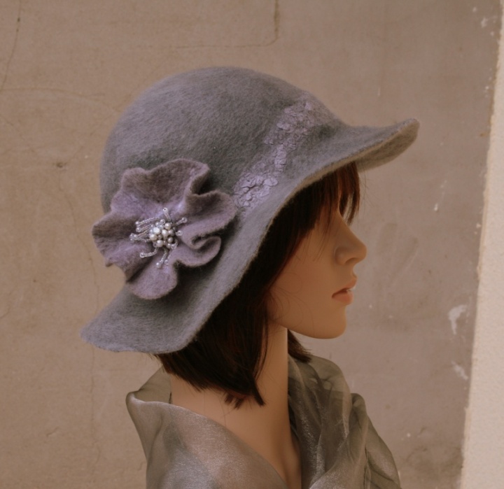 Hat " gray flower "