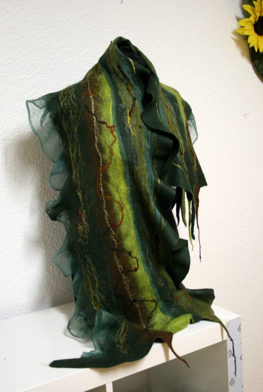 Scarf " Emerald " picture no. 2