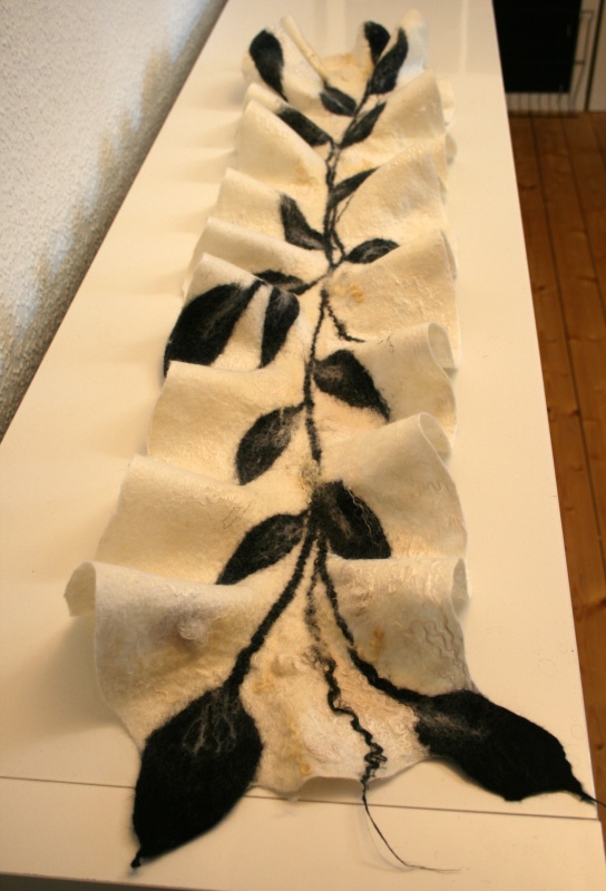 Scarf " Winter Patterns " picture no. 3