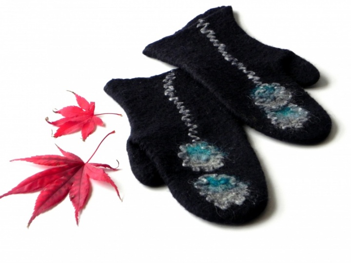 Felted merino wool gloves