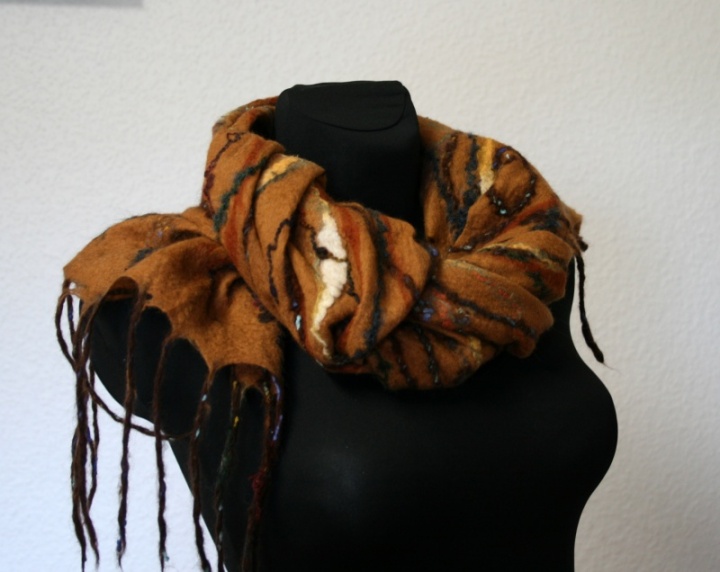 Scarf " Rudutis " picture no. 3