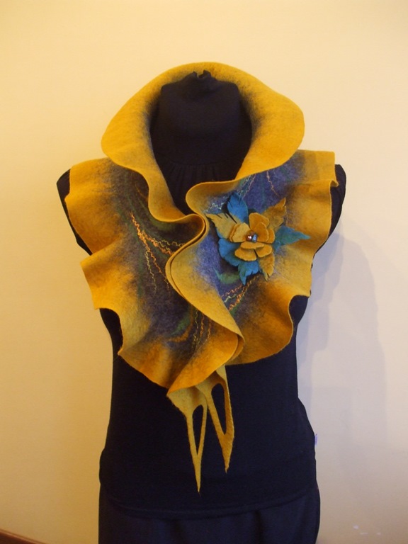 Mustard gray scarf picture no. 2