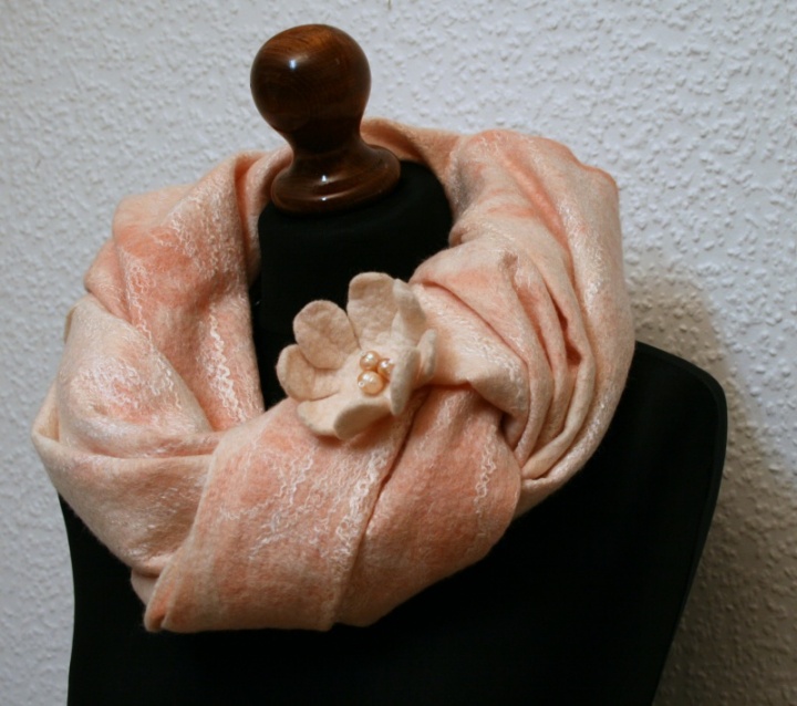 Scarf " Peach blossom "