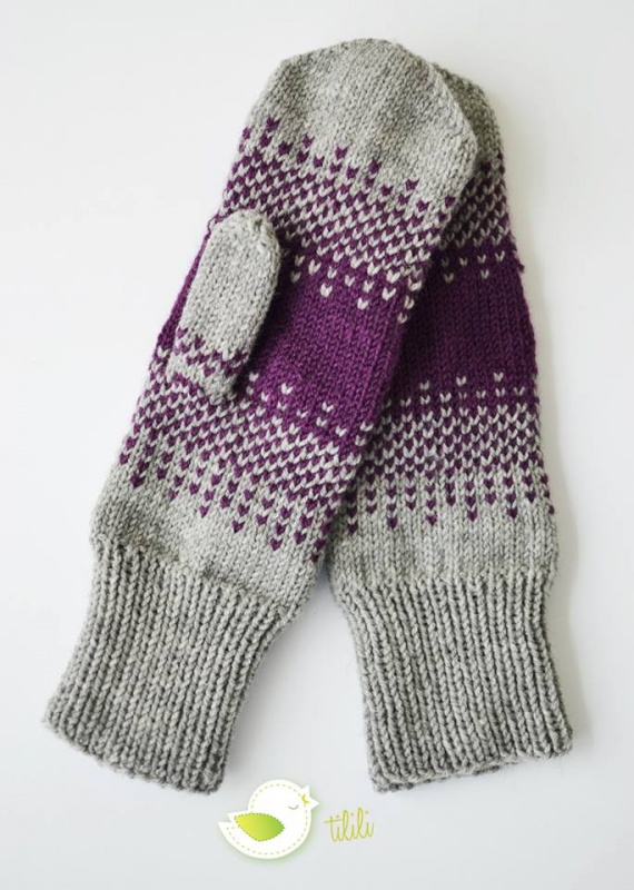 Motley woolen gloves