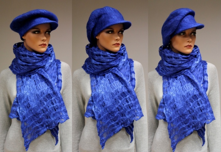 Wool hat and scarf " King II "