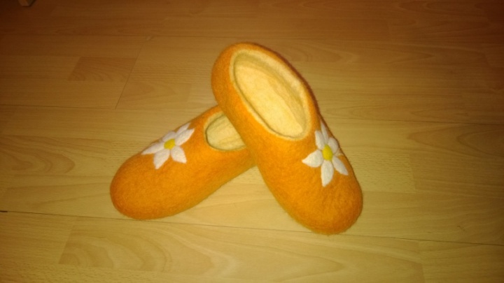 Felt slippers chamomile picture no. 2