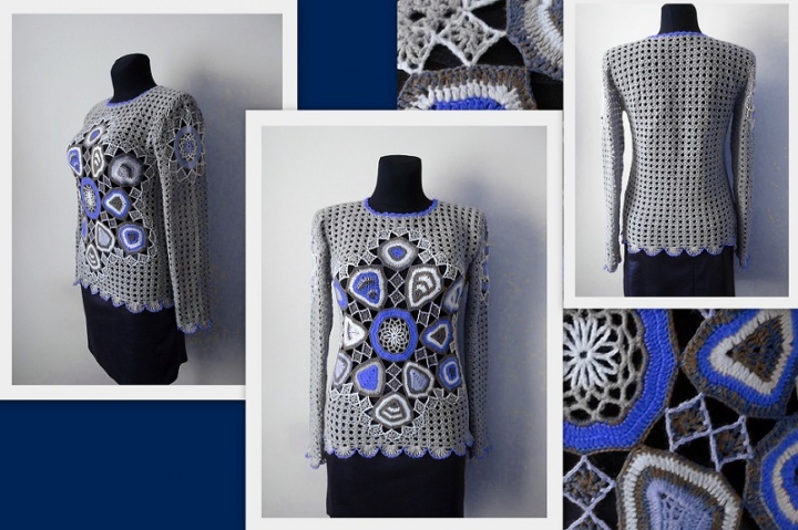 Blouse with blue motifs