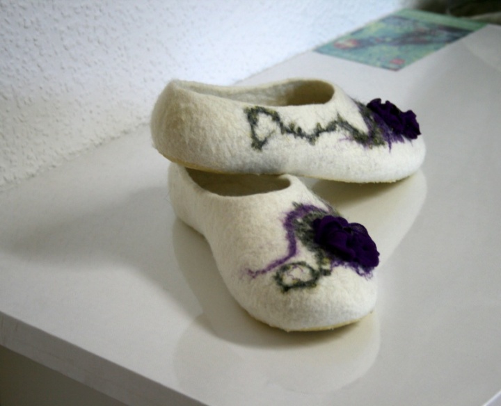 Slippers " Hollyhock " picture no. 2