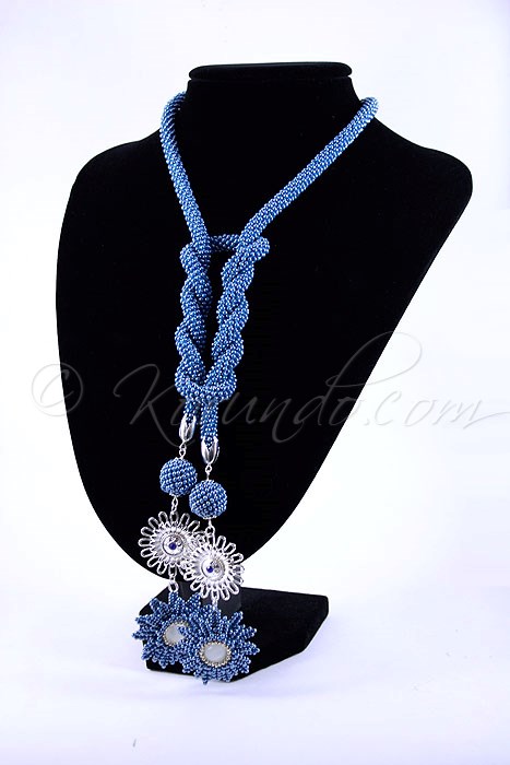 Lariat - with blue flowers picture no. 2