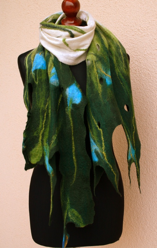 Scarf " sounds Bluish Spring "