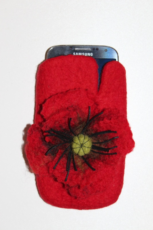 Woolen tray for mobile phone